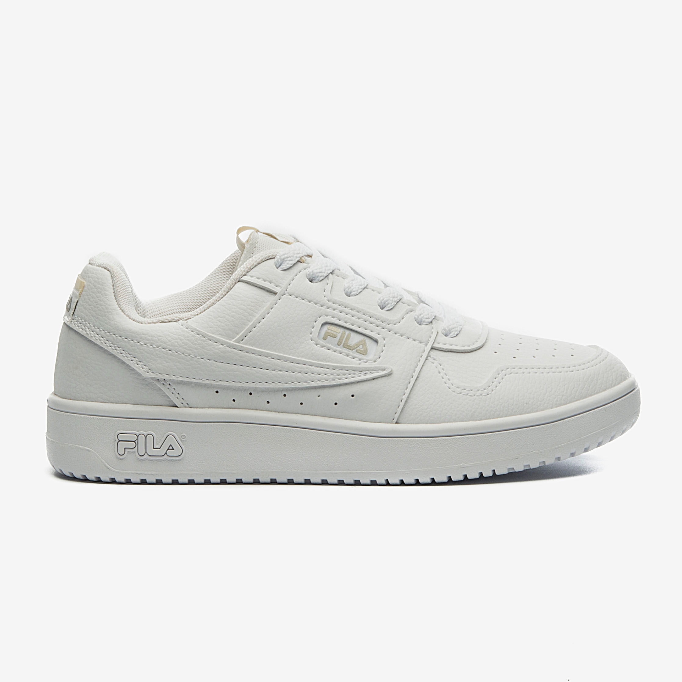 Fila Blancos Looks Con Zapatillas Fila Mujer Outfit Con Tenis Fila